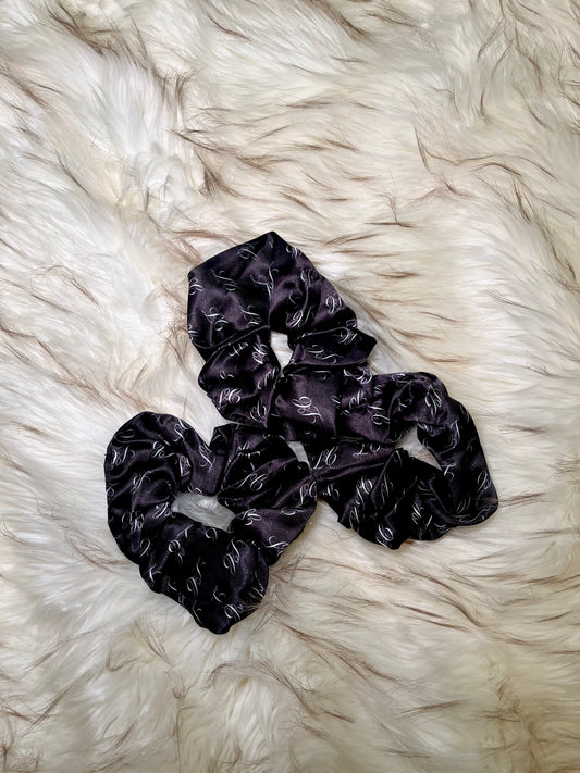 IT GIRL Scrunchies